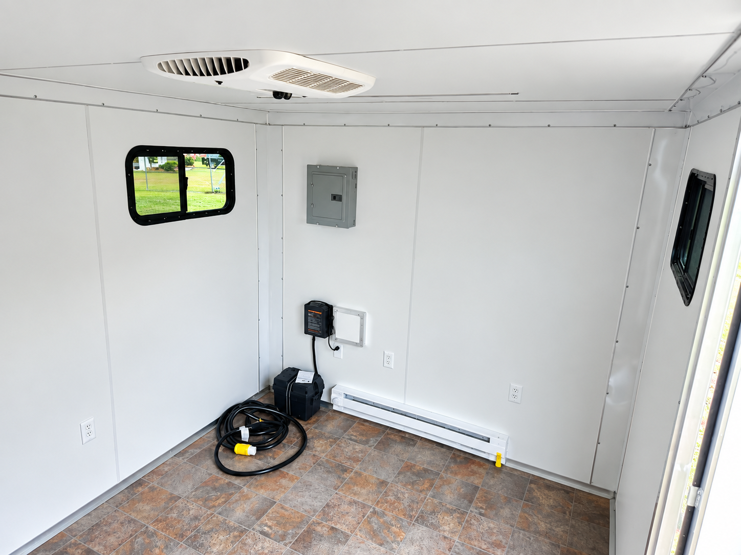 Custom Trailers – Car Haulers, Office Trailers and Race Car Trailer - Image 5
