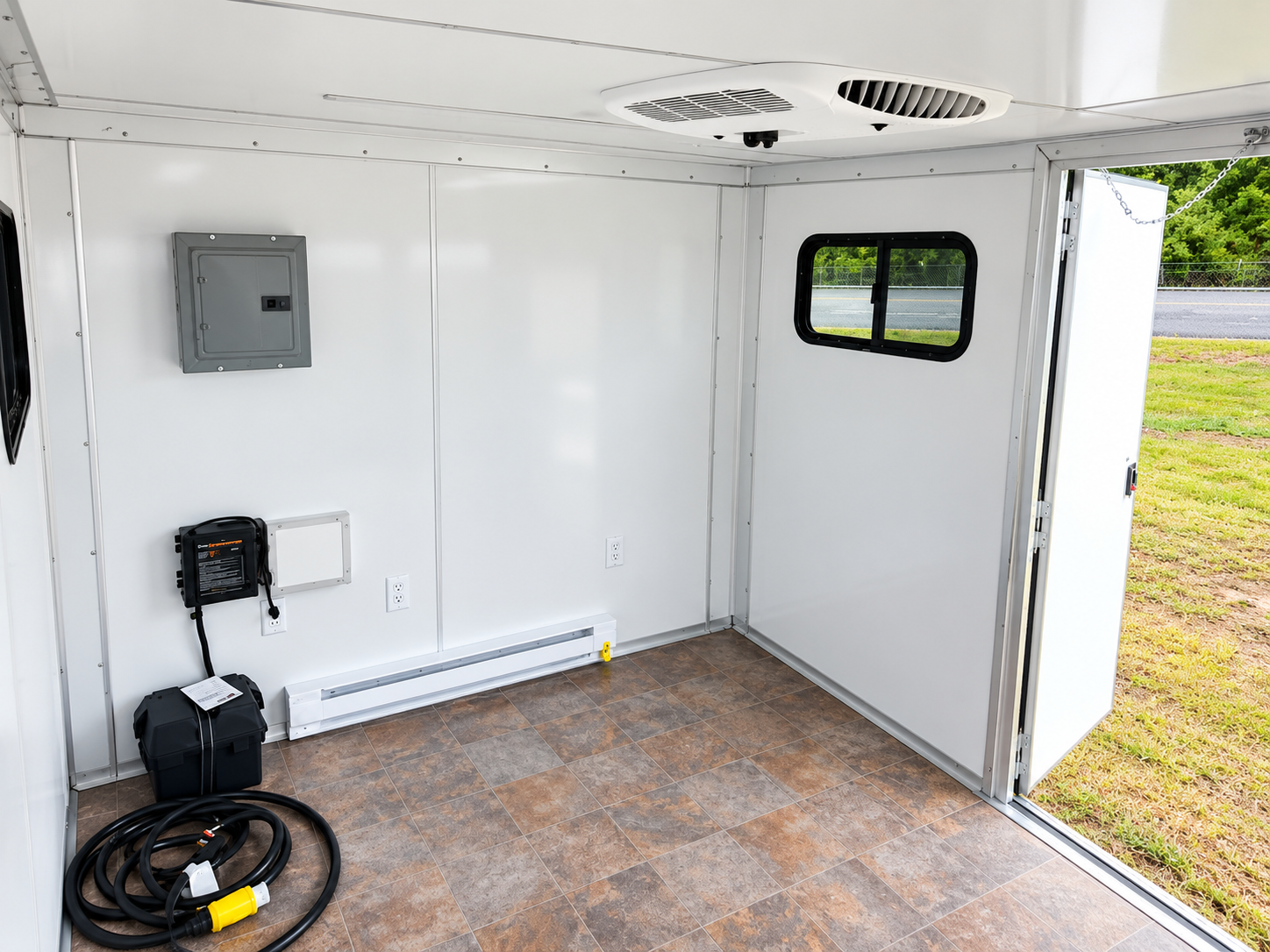 Custom Trailers – Car Haulers, Office Trailers and Race Car Trailer - Image 6