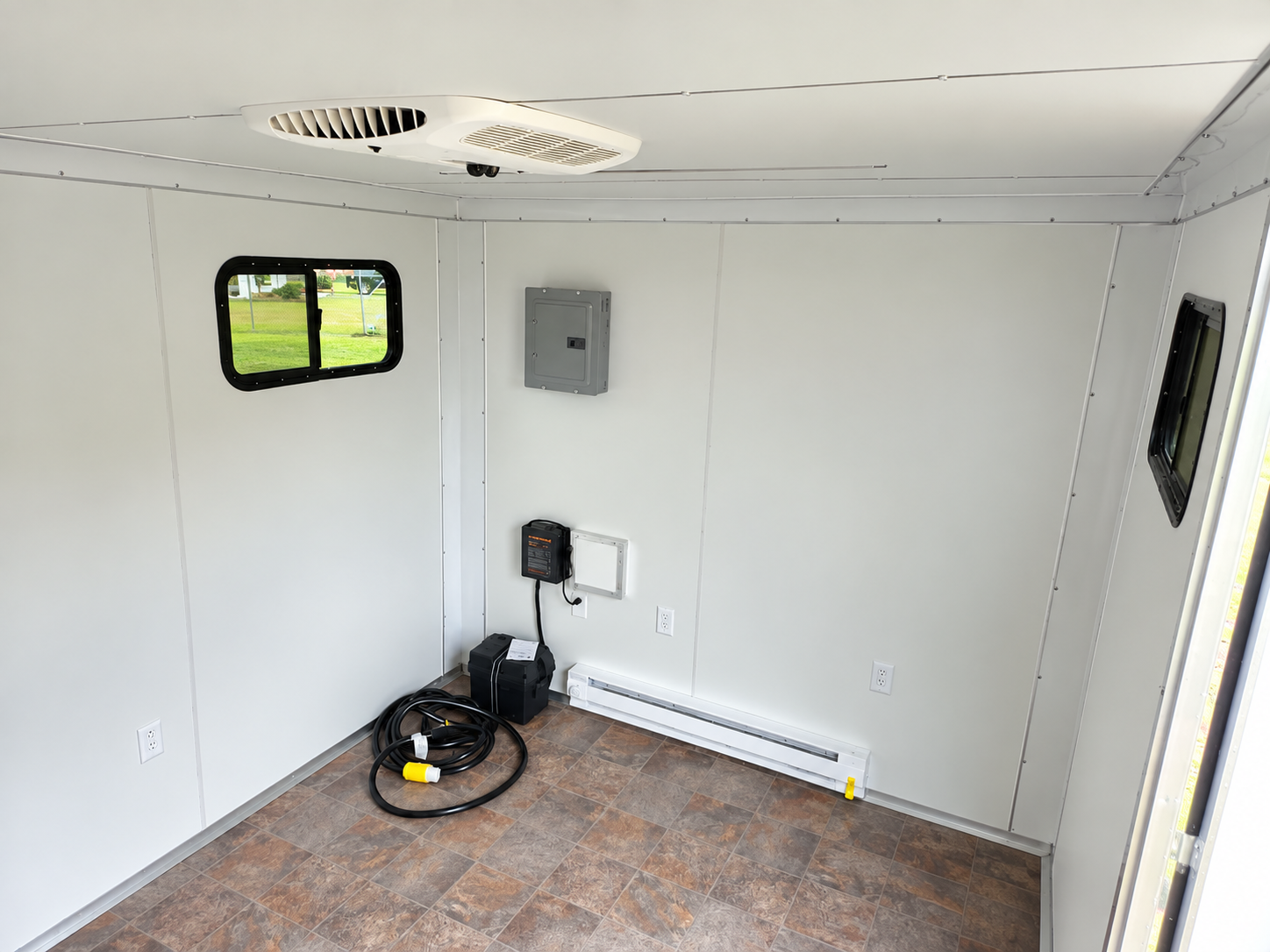 Custom Trailers – Car Haulers, Office Trailers and Race Car Trailer - Image 5