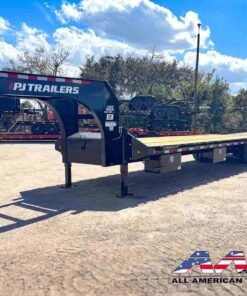 Alternative view of LY1-402-HYD PJ GOOSENECK 40′ W/ 12′ HYDRAULIC DOVETAIL & DUAL HYDRAULIC JACKS – 12K AXLES – 12,000 – 30,000 LB GVWR